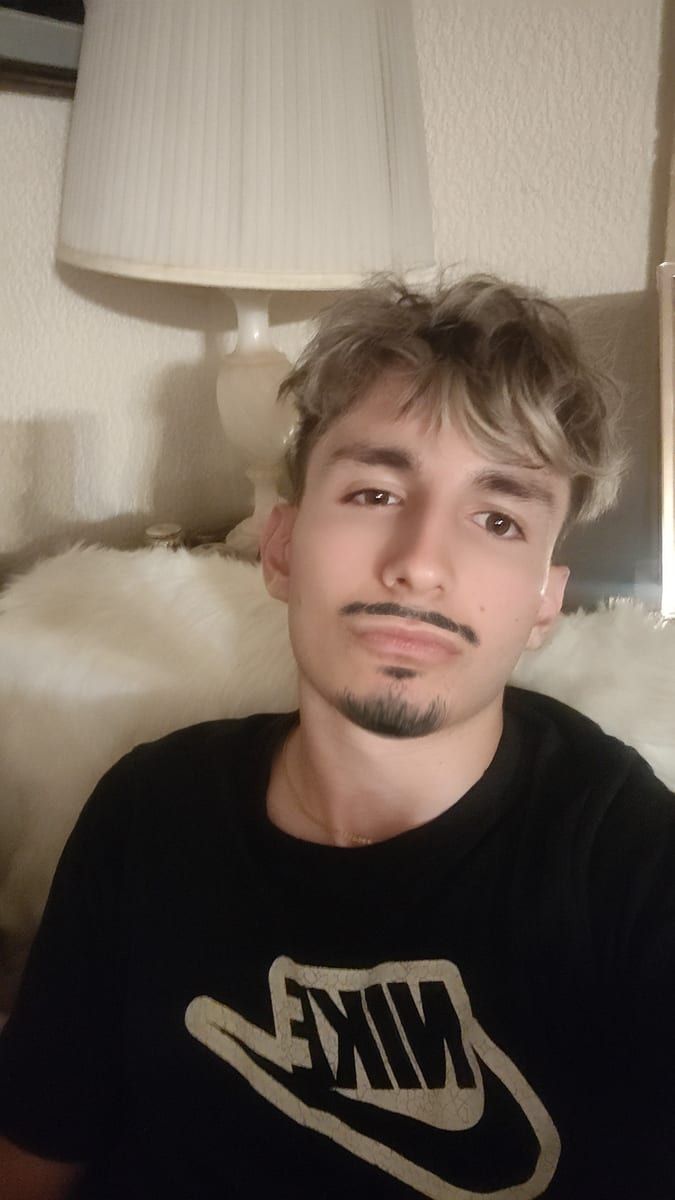Profil de Maximilien